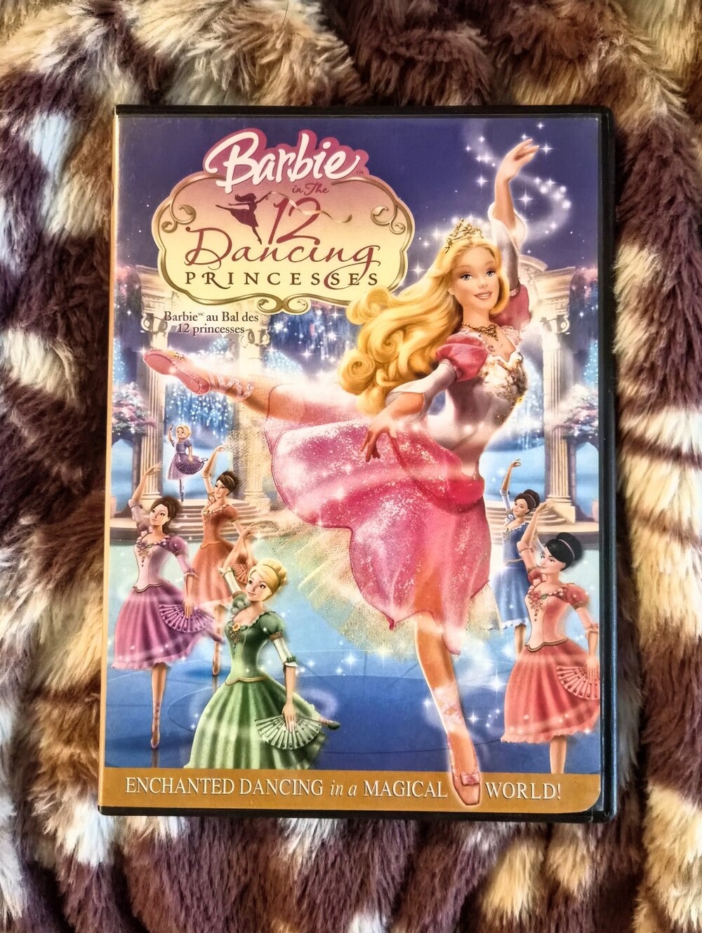 Barbie In The 12 Dancing Princesses DVD W/ Vintage Catalog